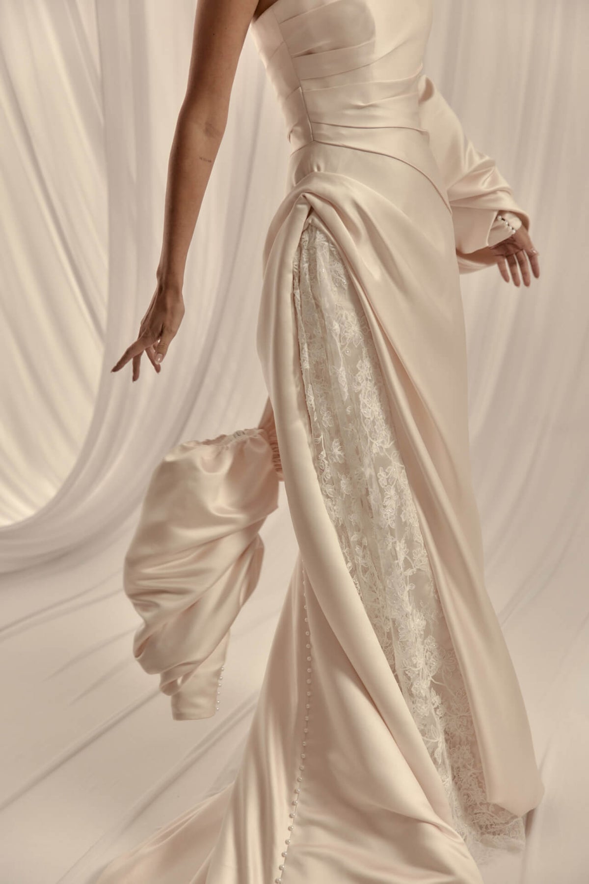 Gloria gown