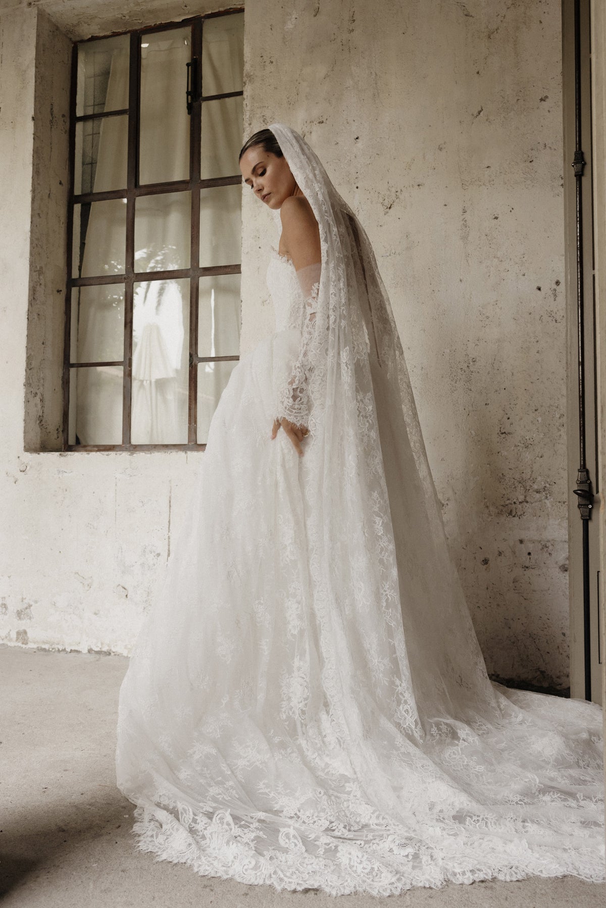Lavinia gown