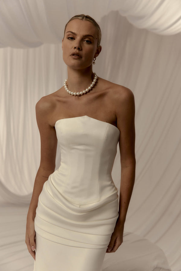Elodie gown