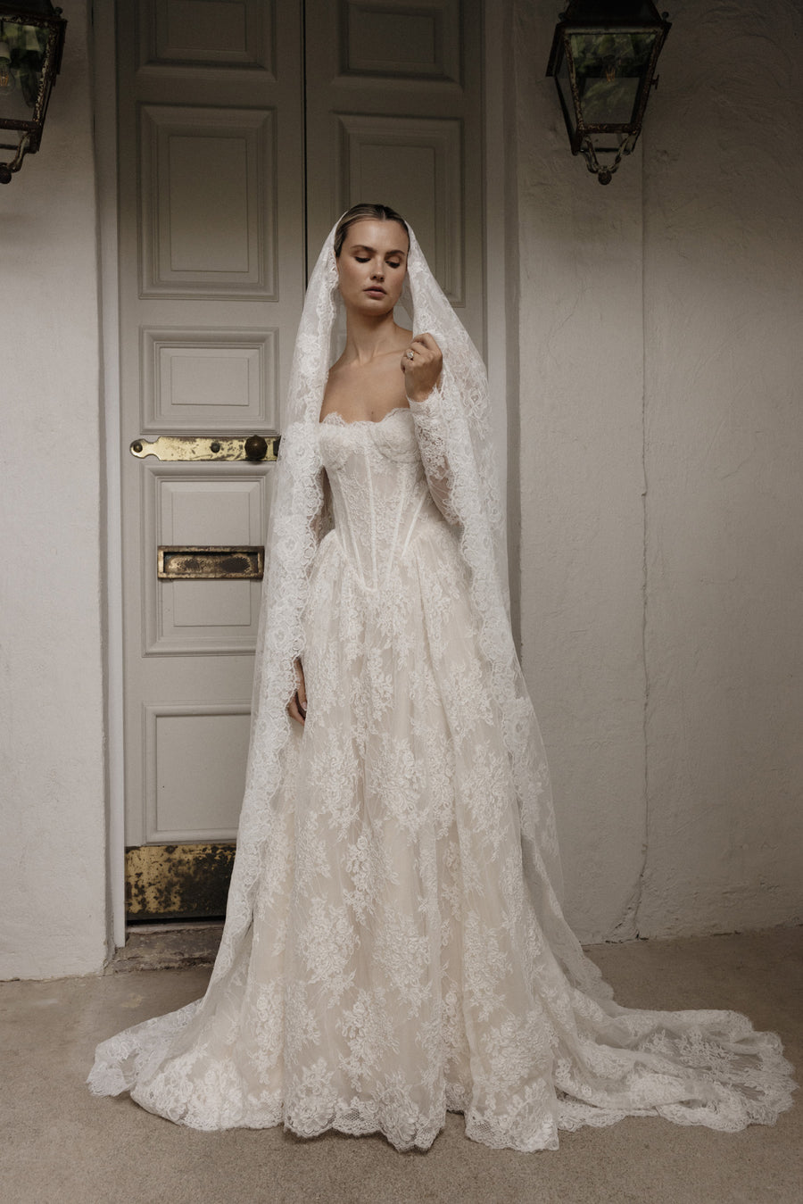 Rhea gown