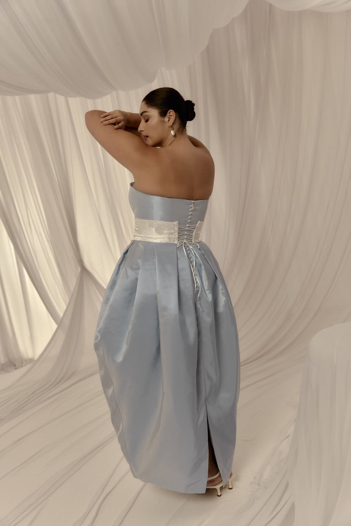 Perla gown