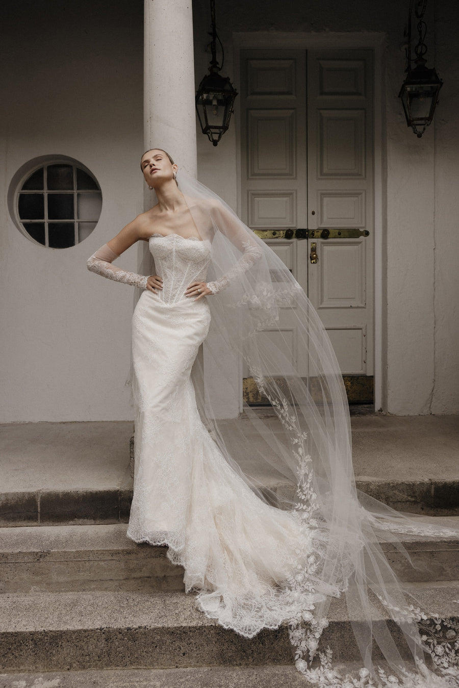 Rael gown