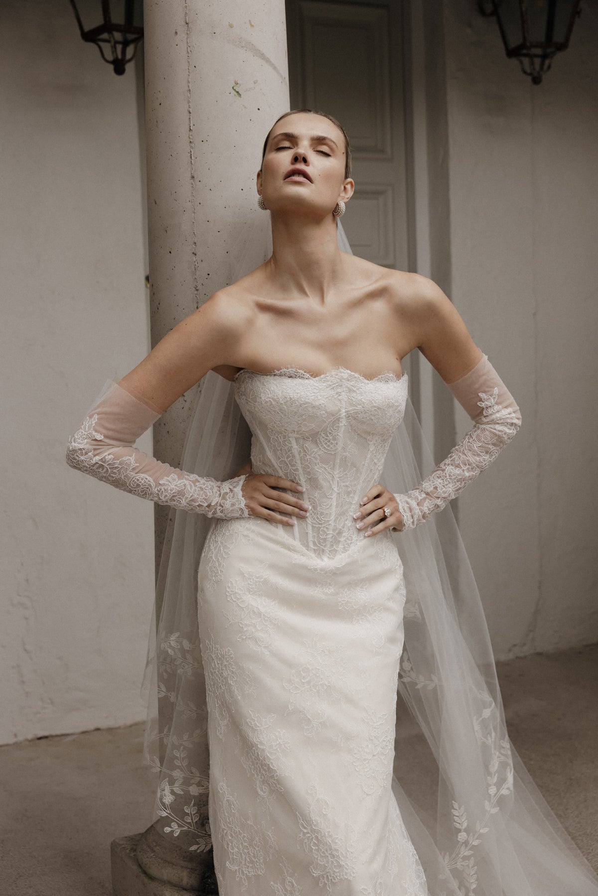 Rael gown