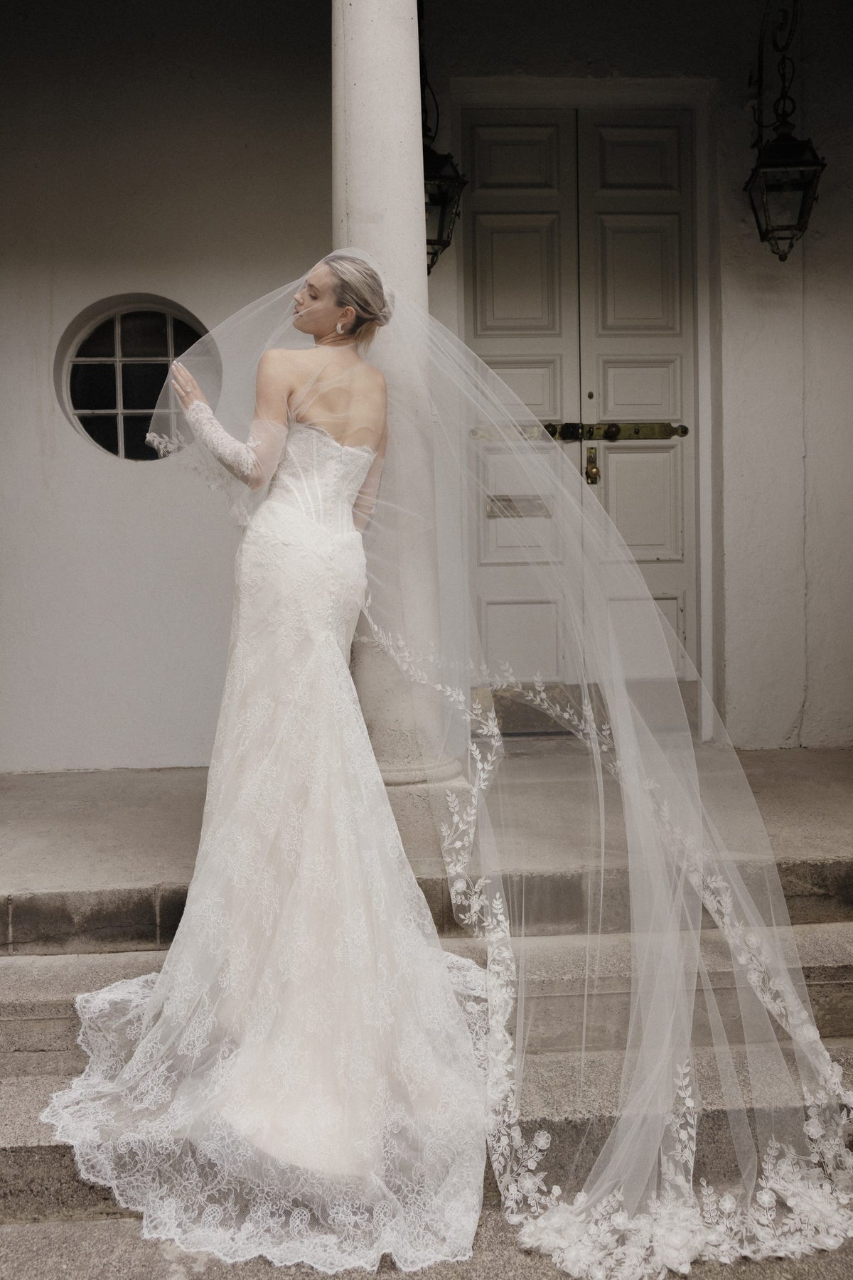 Rael gown