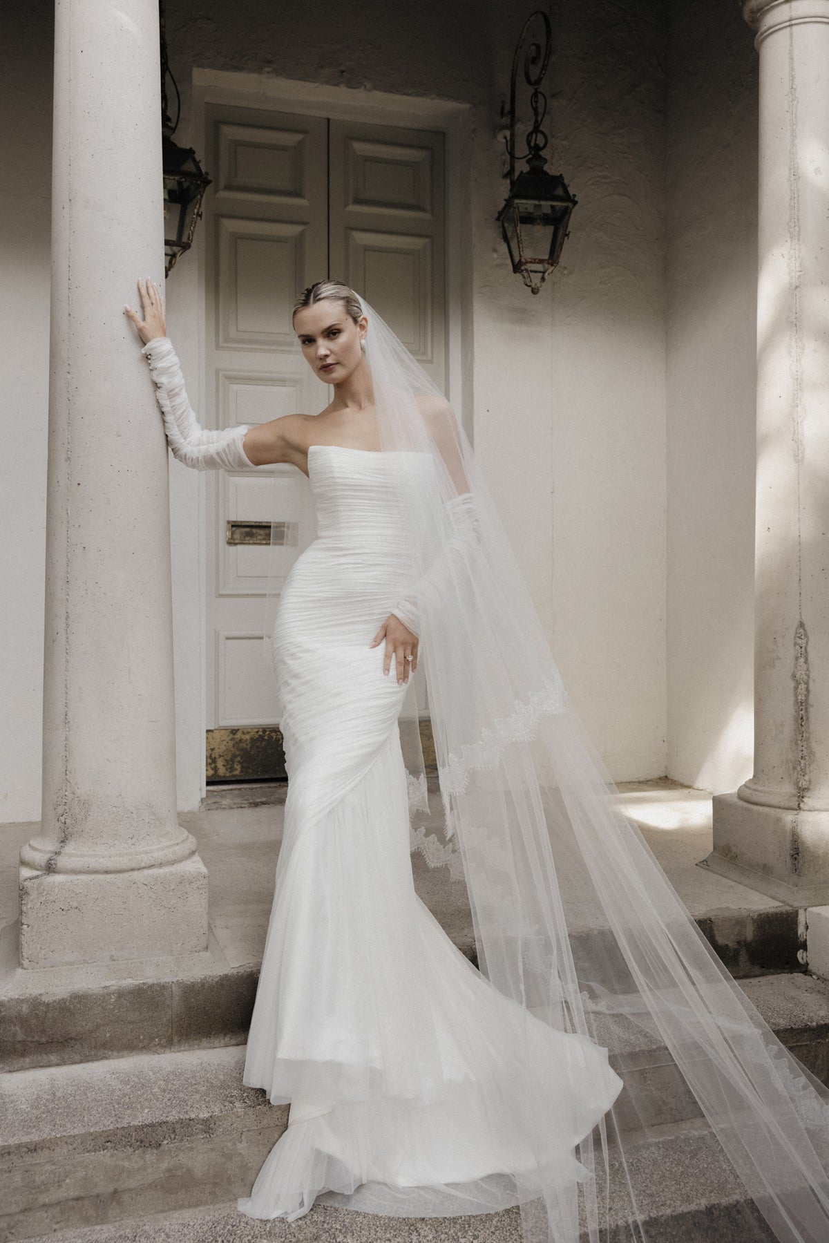 Aquila gown