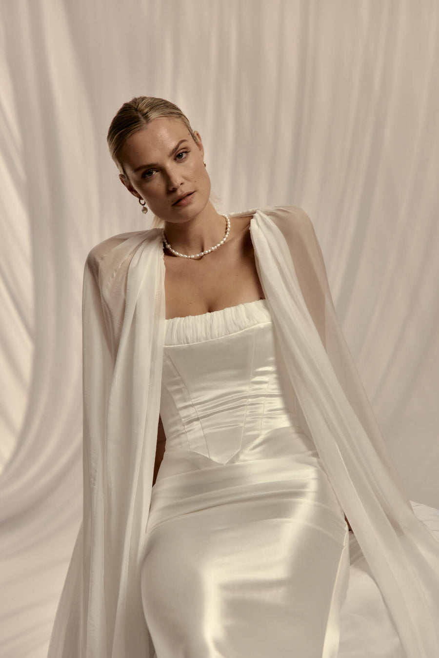 Elva gown