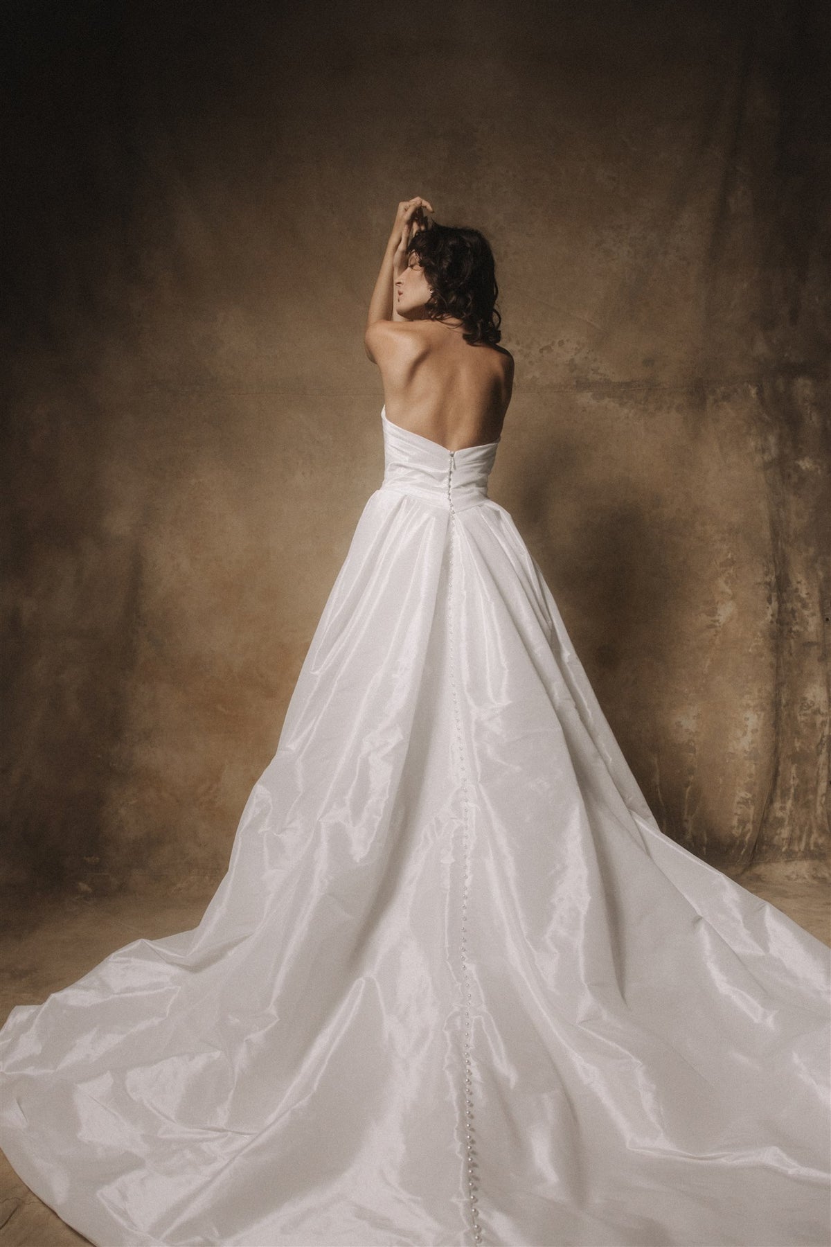 Endine gown