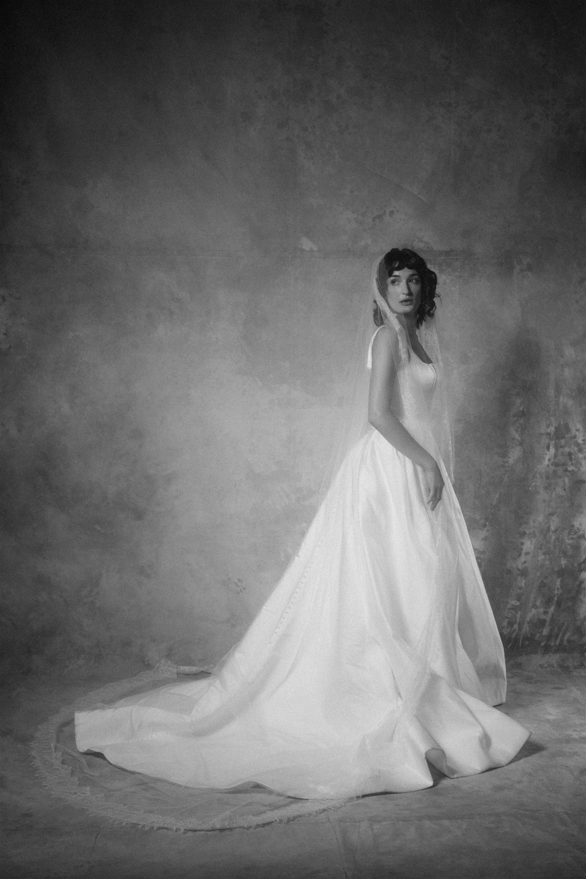 Iseo gown