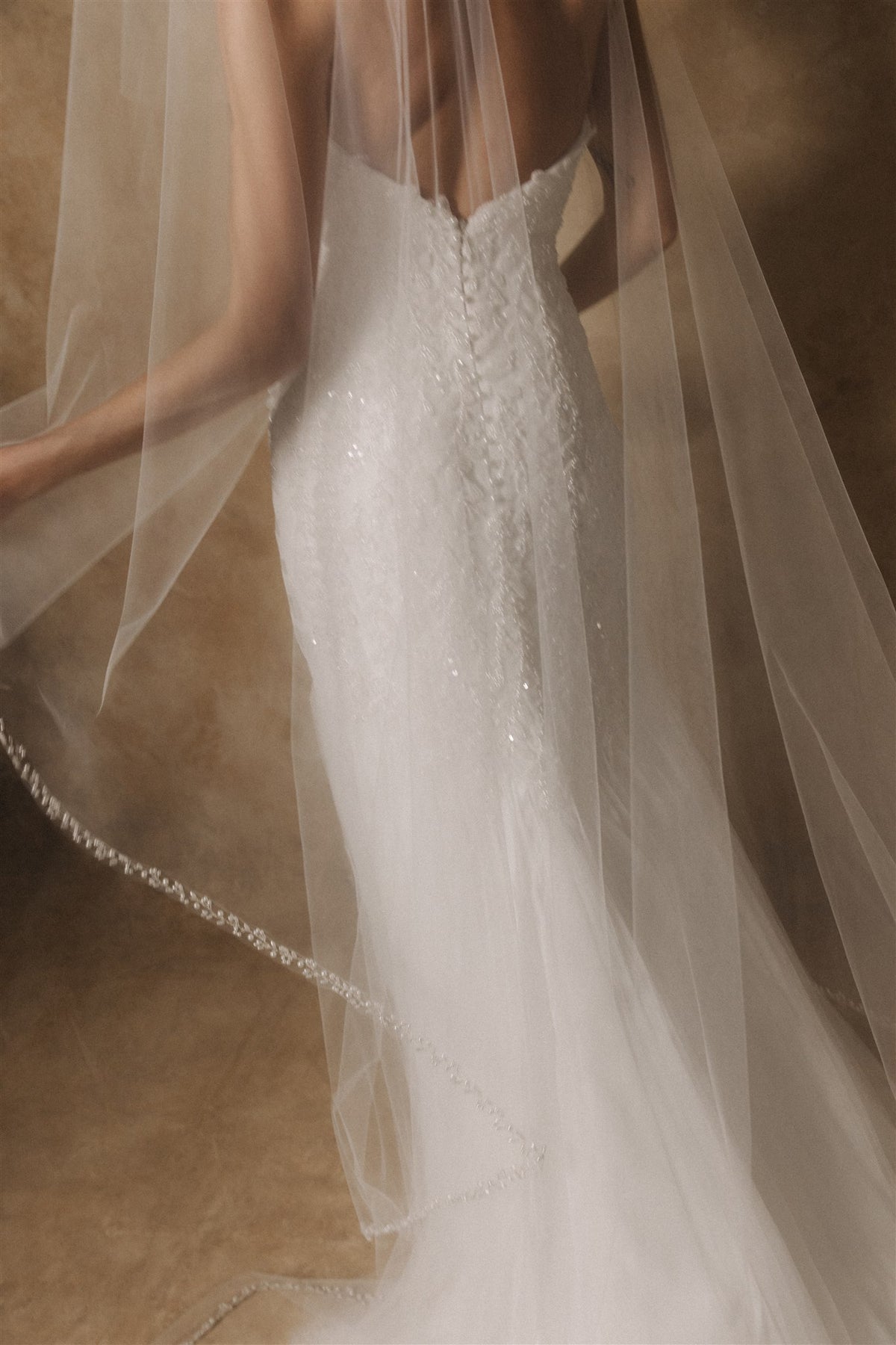 Idro gown