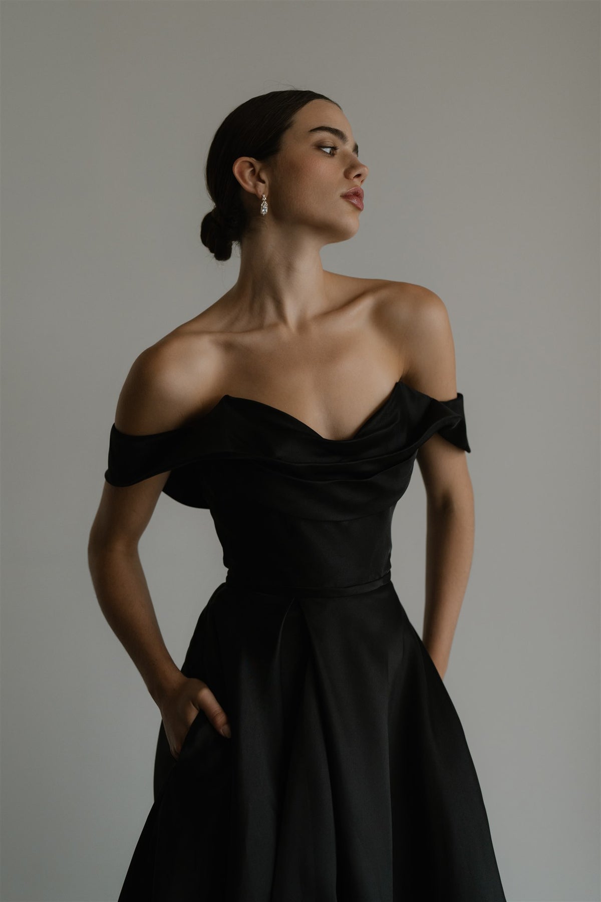 Le Belle V2 | Black gown