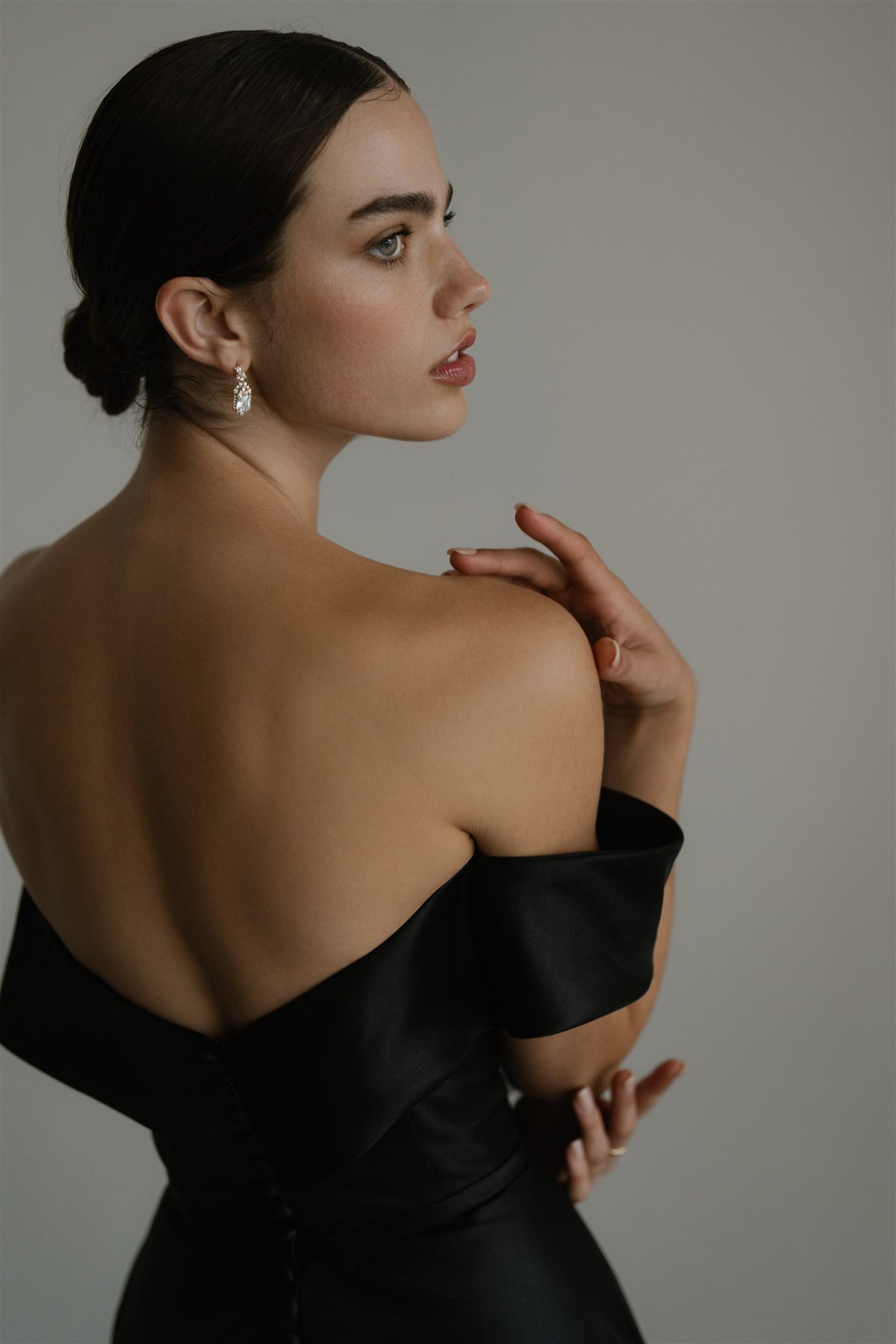 Le Belle V2 | Black gown