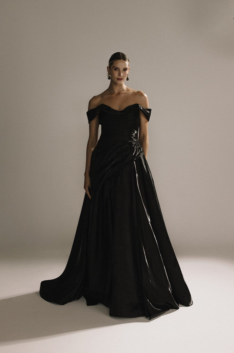 Serana | Black gown