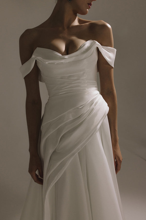 Serana | Ivory gown