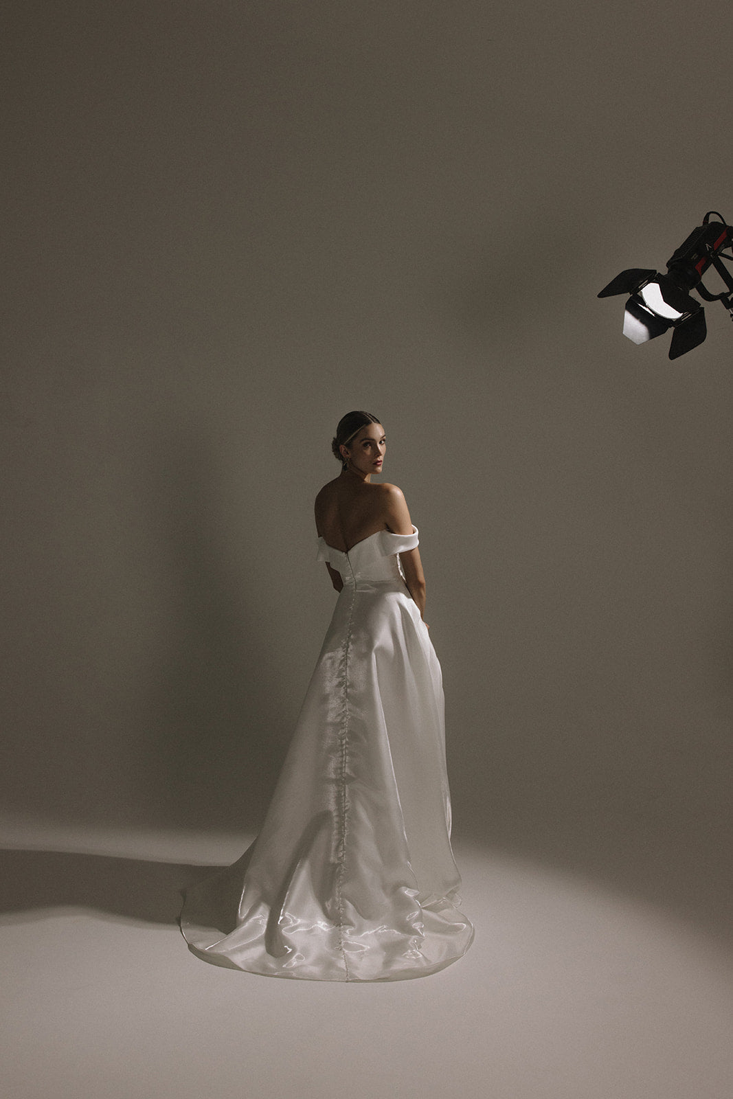 Serana | Ivory gown