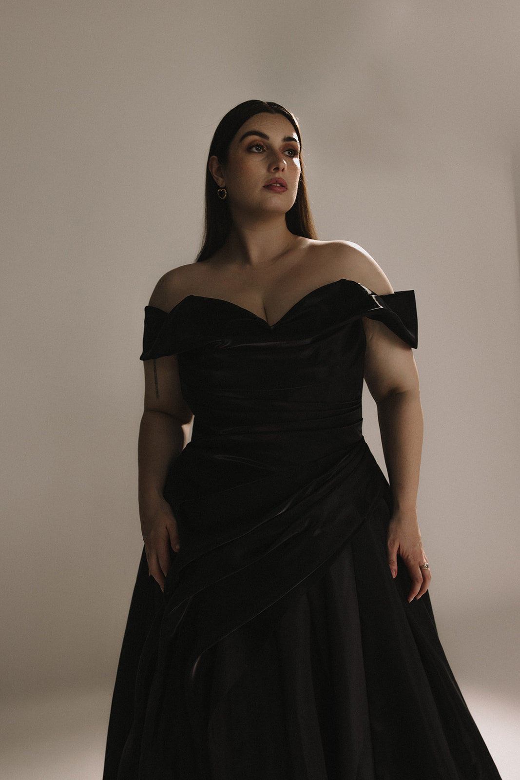 Serana | Black gown