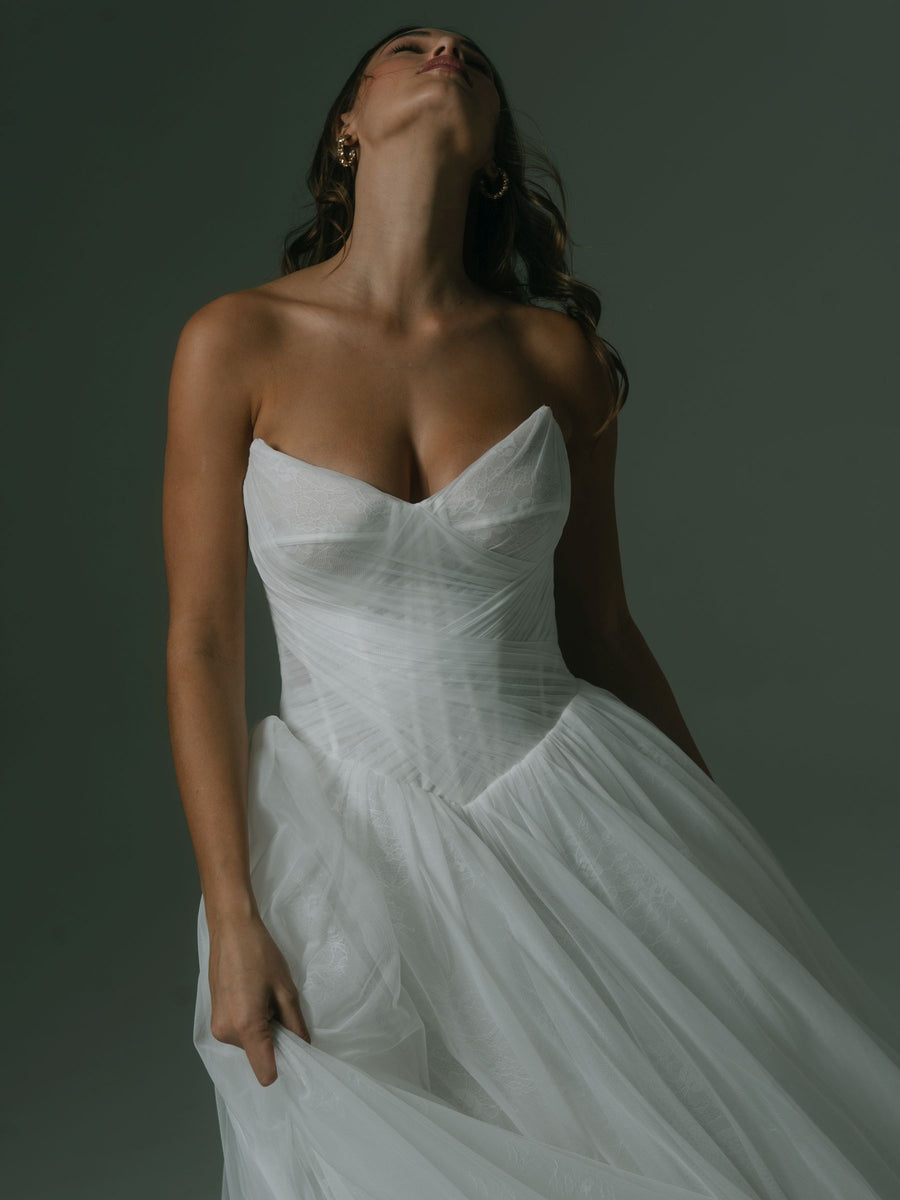 Vienna V3 gown