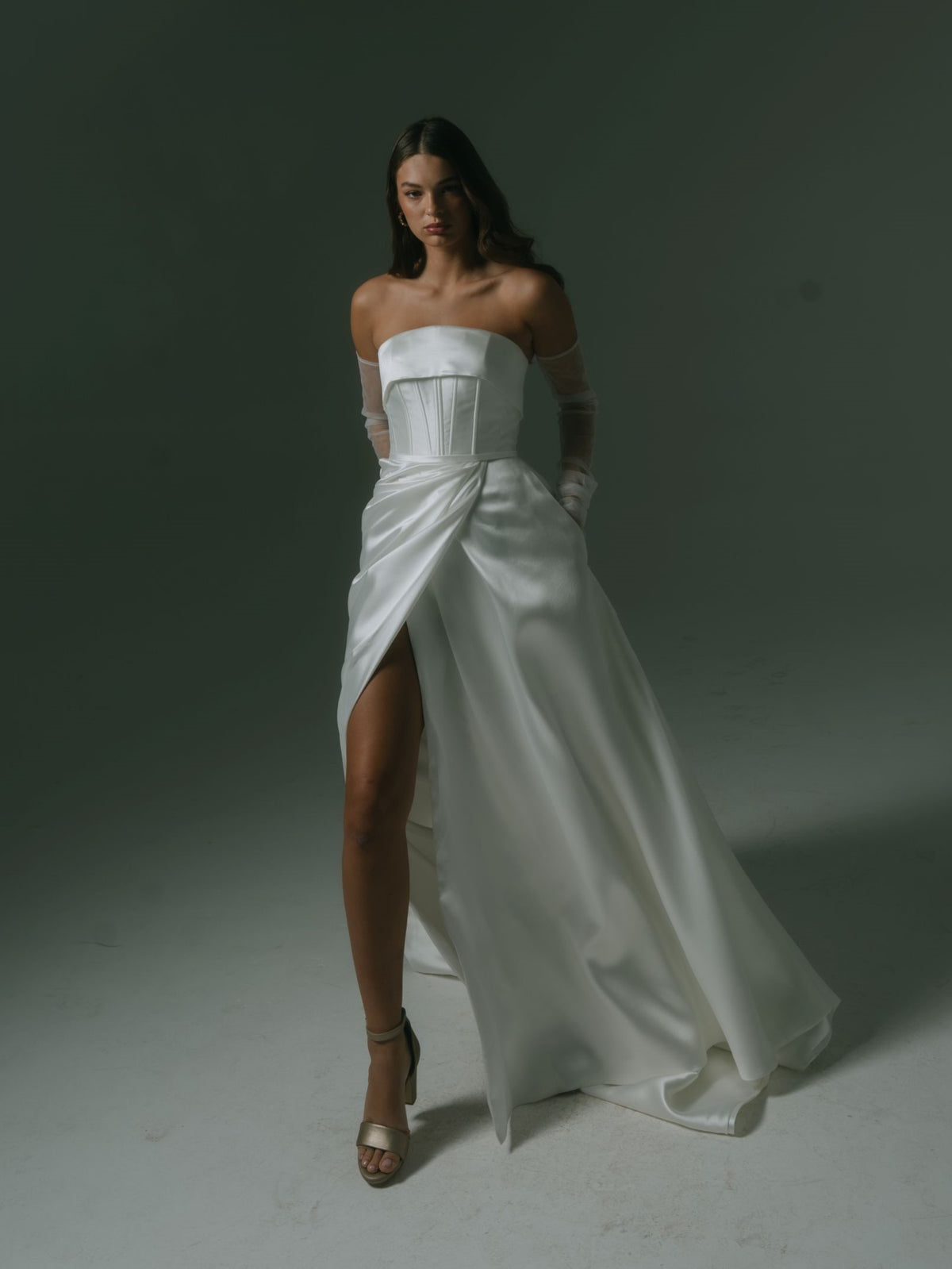 Viktor gown