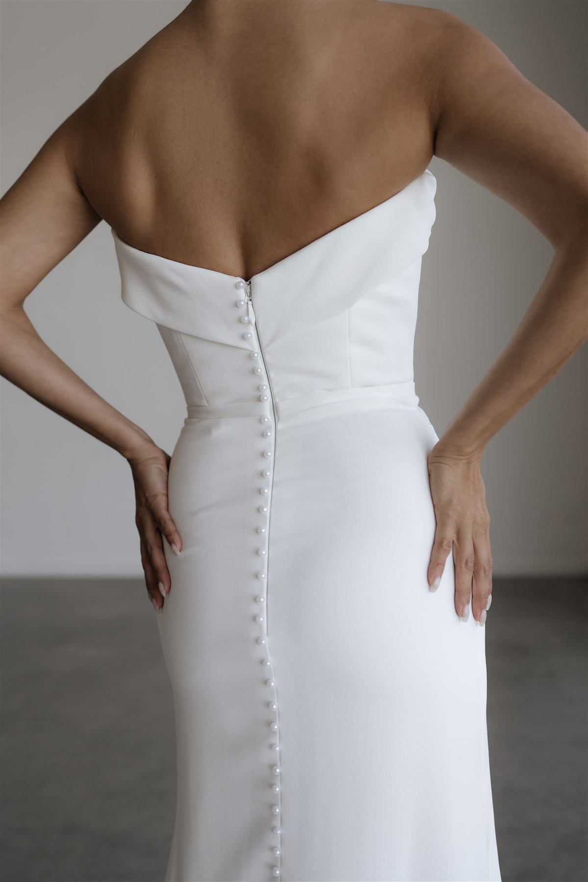 Le Chic V2 gown