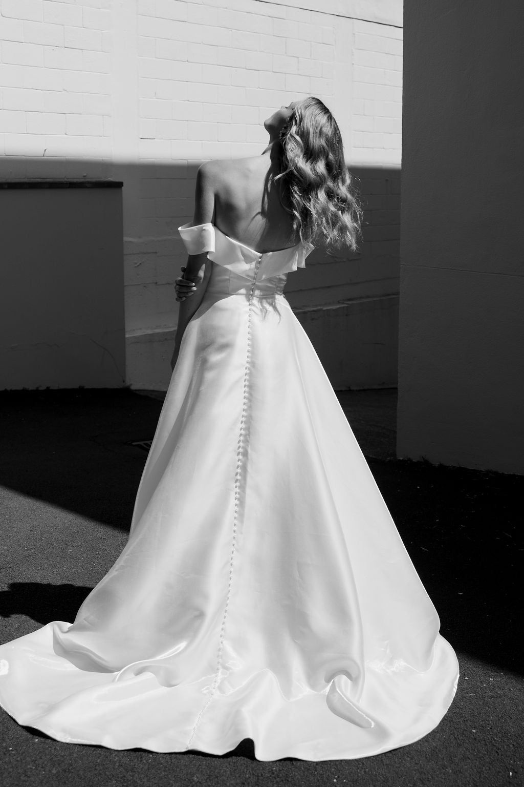 Serana | Ivory gown
