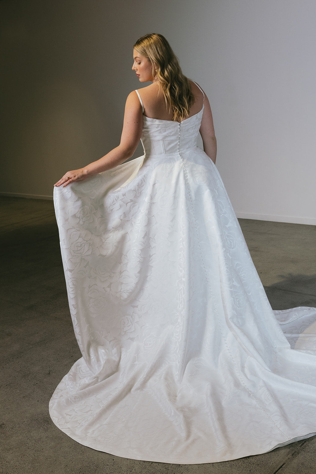 Amina Curve gown