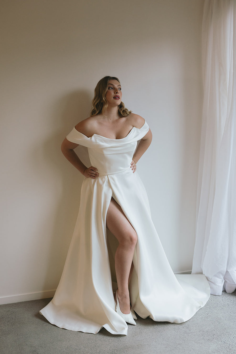 Le Belle V2 Curve gown