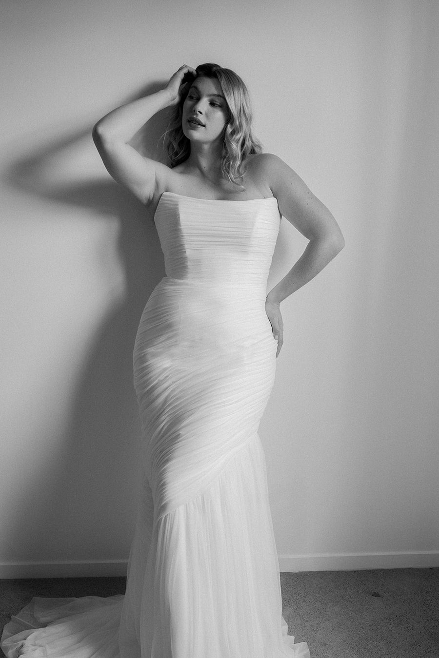 Aquila Curve gown