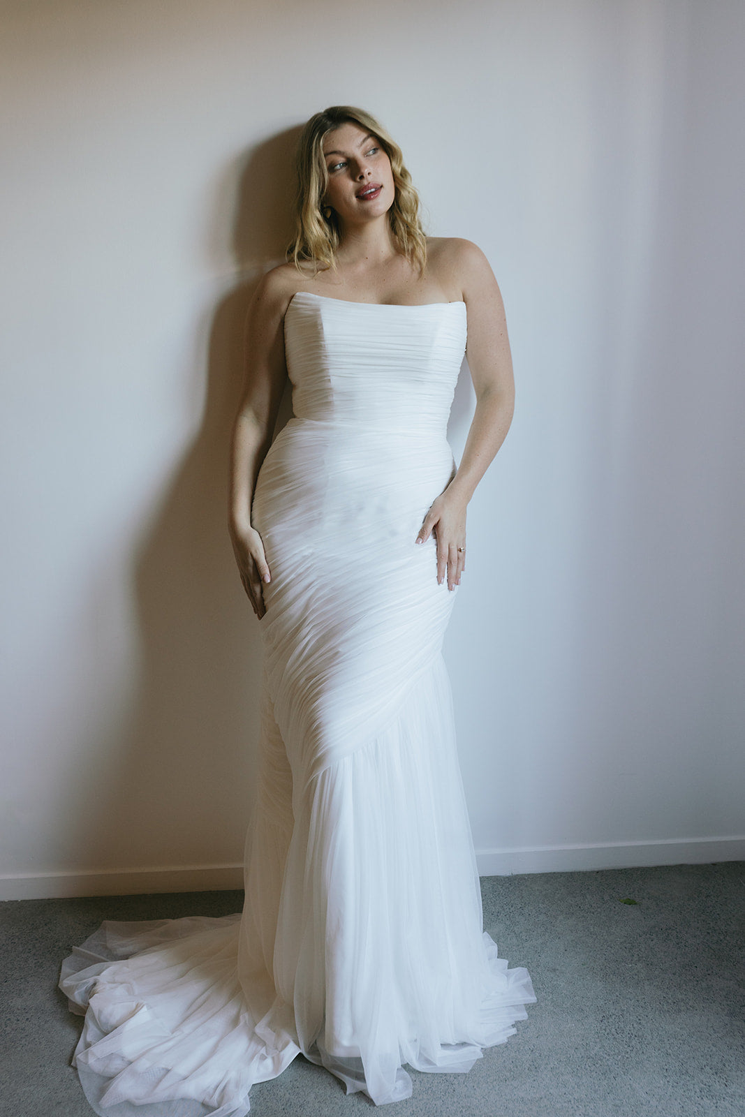 Aquila Curve gown