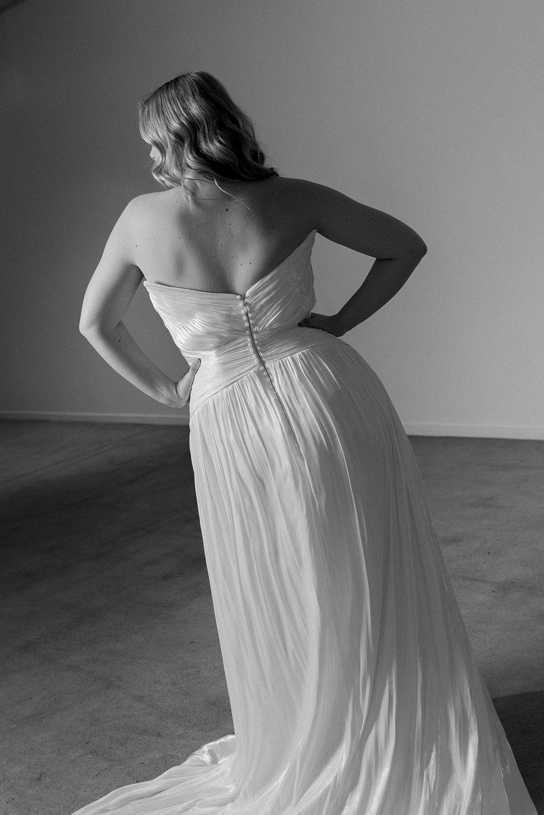Hailey Curve gown