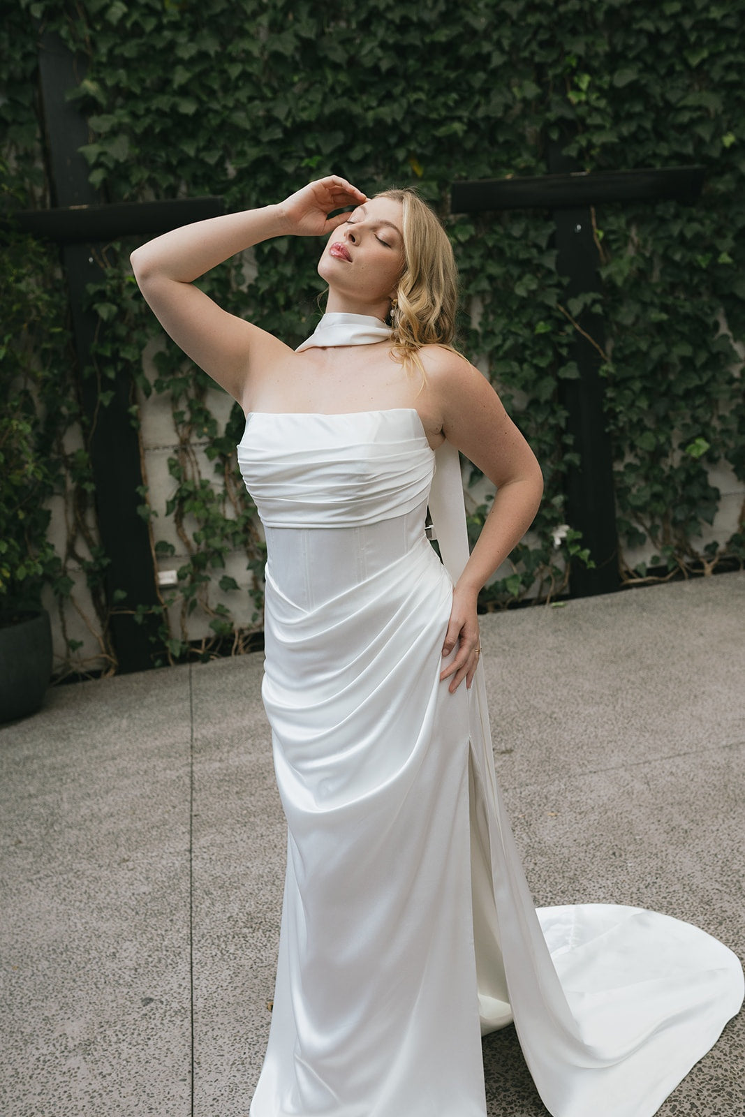 Rochel Curve gown
