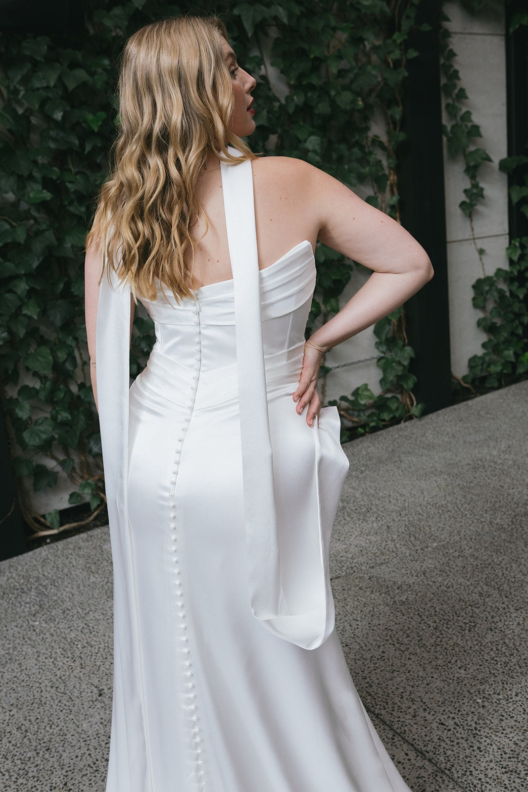 Rochel Curve gown