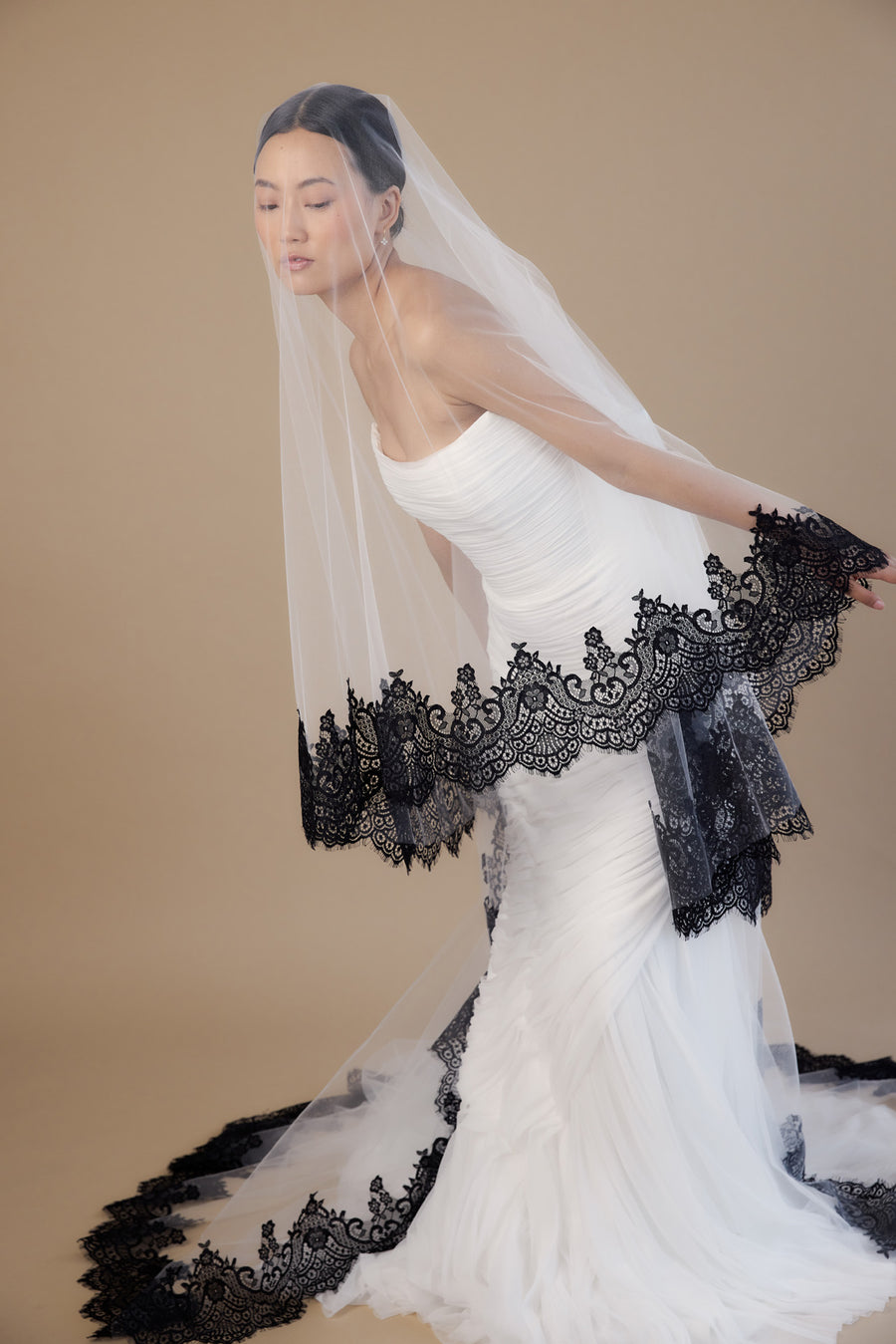 Cressida Veil