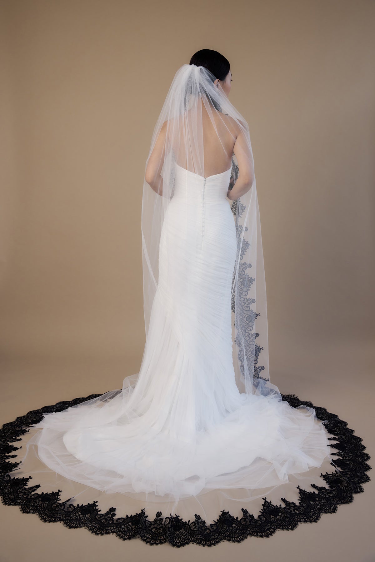 Cressida Veil
