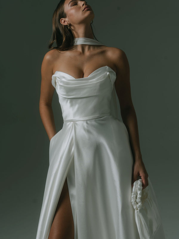 Le Belle V3 gown