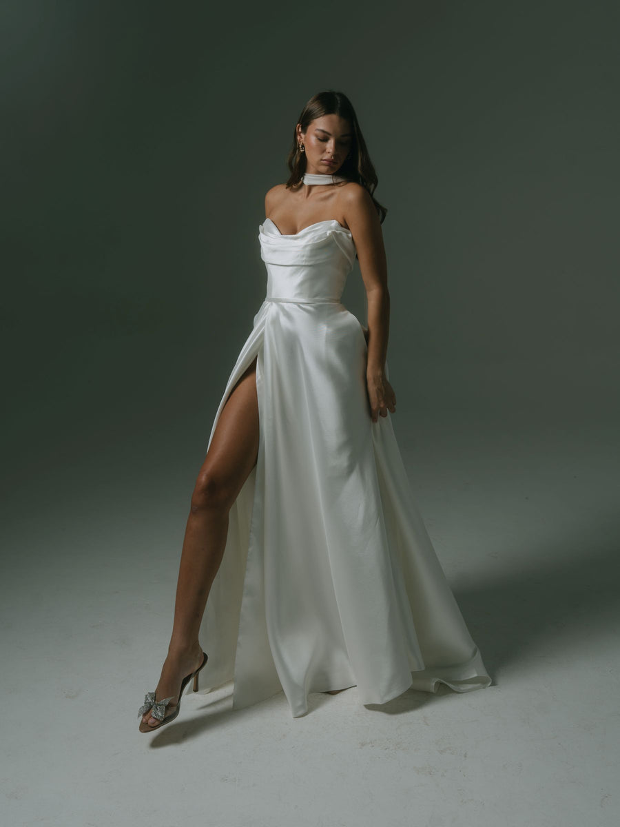 Le Belle V3 gown