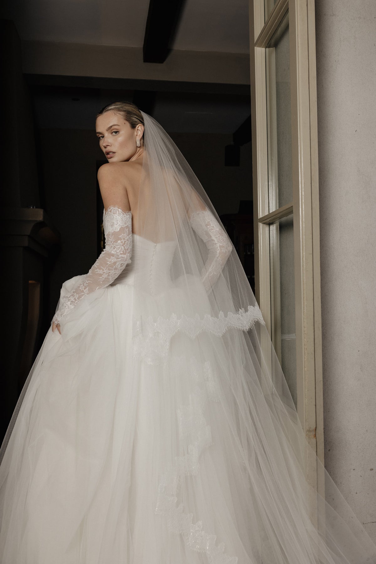 AW/26 Luminaire - sculptural bodice in soft light