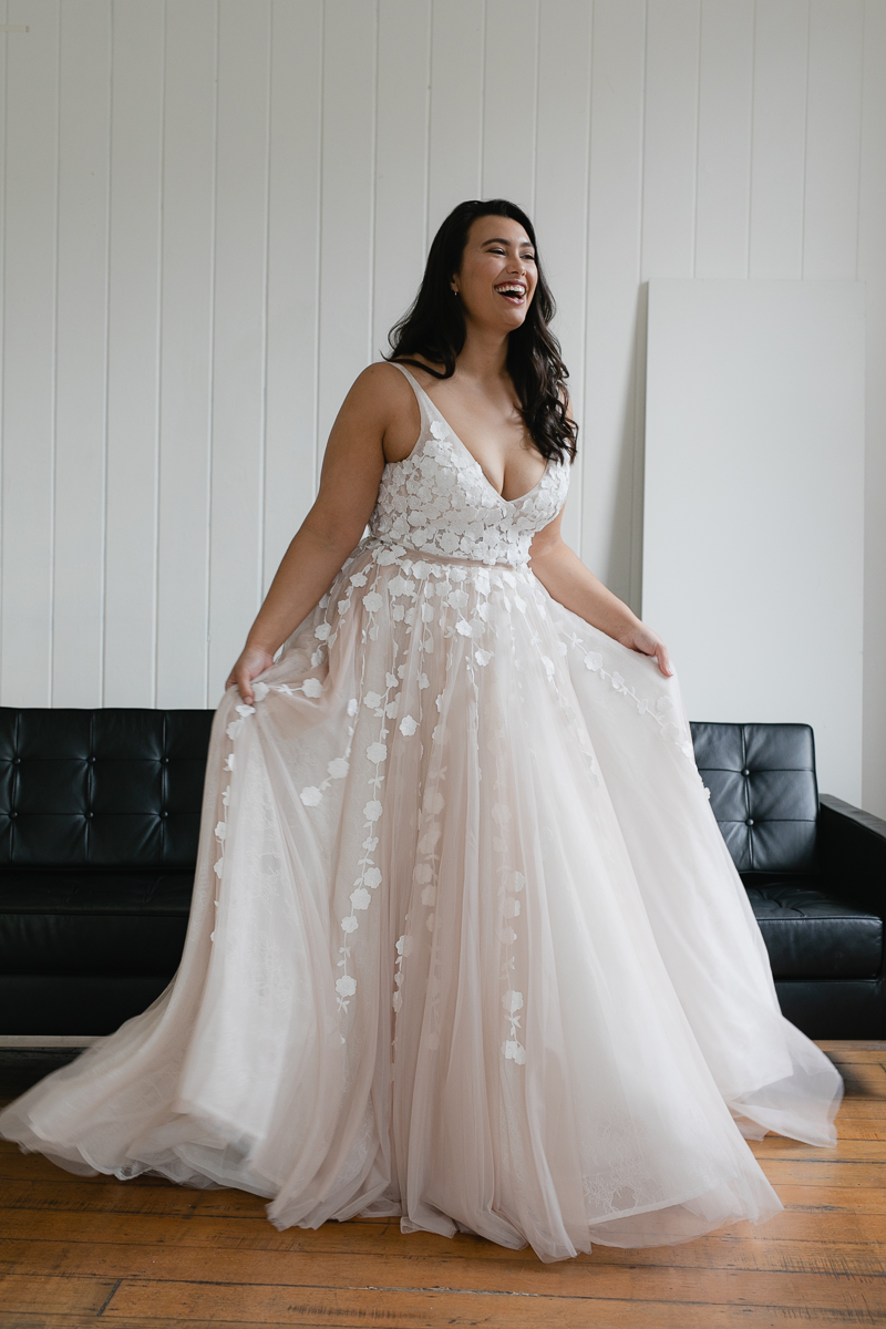 20190910 Hera Corp Studio Curve 1013Lavant Blush Wedding Dress