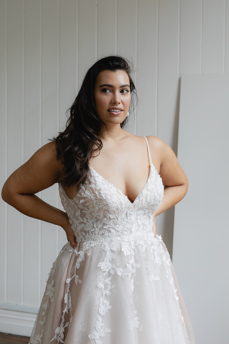 20190910 Hera Corp Studio Curve 1933Topaz Blush Wedding Dress