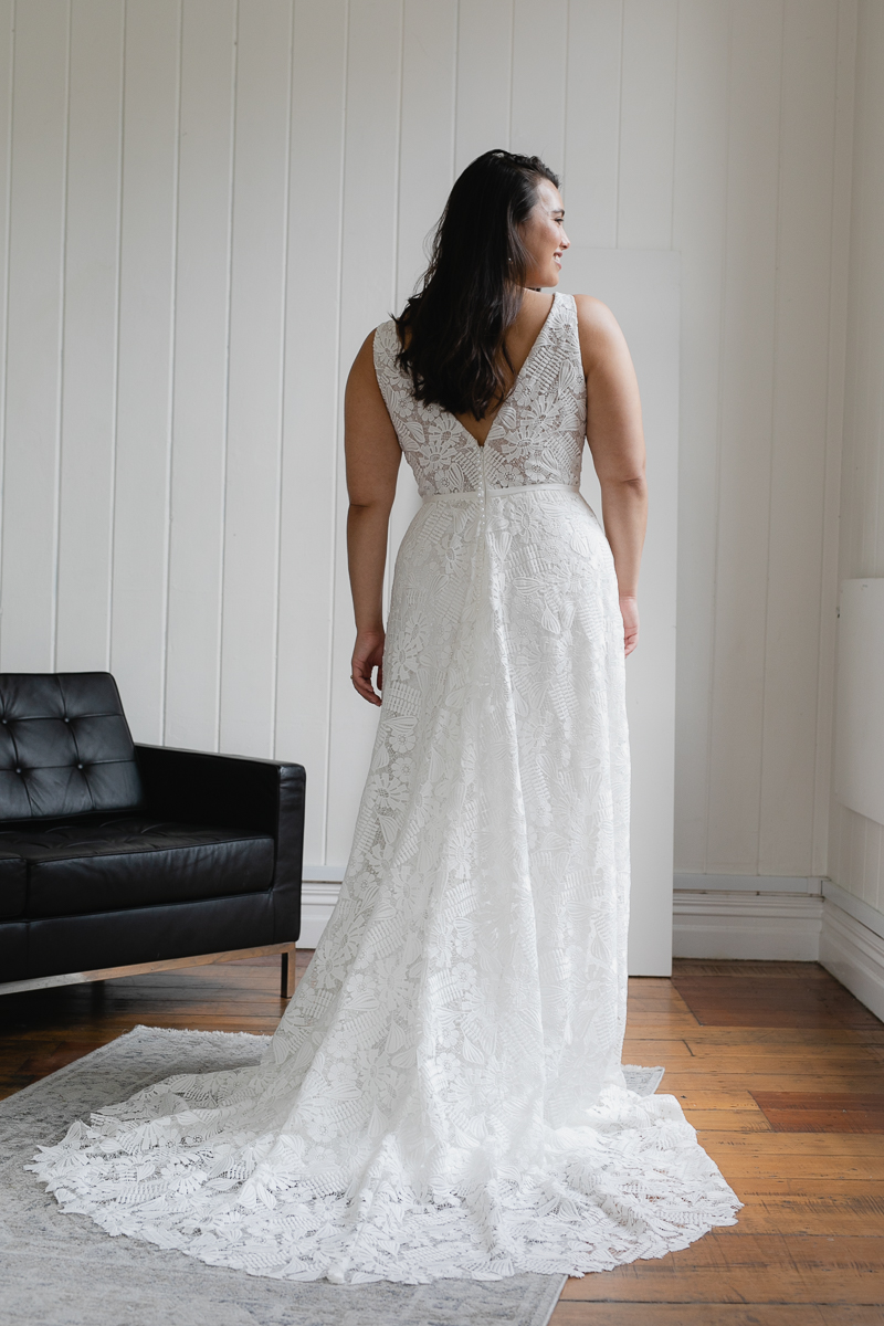20190910 Hera Corp Studio Curve 2318Rihann Flare Wedding Dress