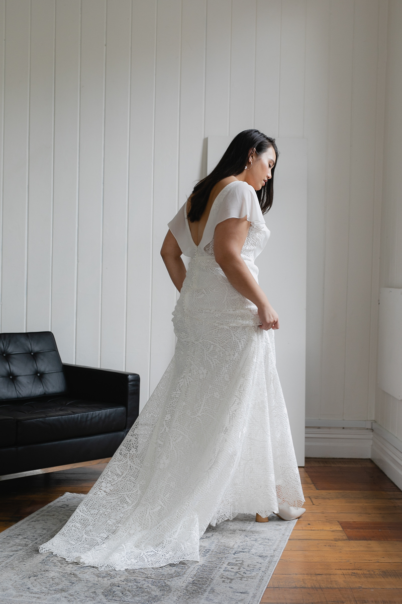 20190910 Hera Corp Studio Curve 2394Caldini Wedding Dress