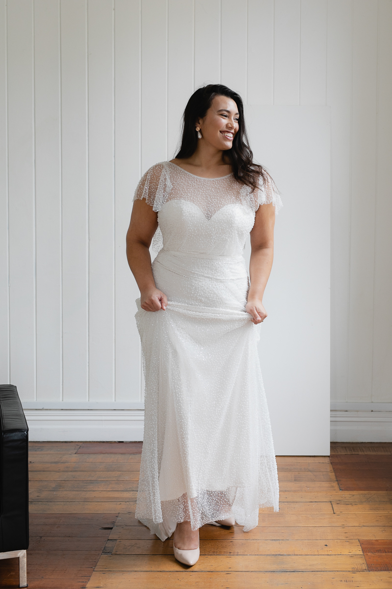20190910 Hera Corp Studio Curve 327Caccini Beaded Wedding Dress