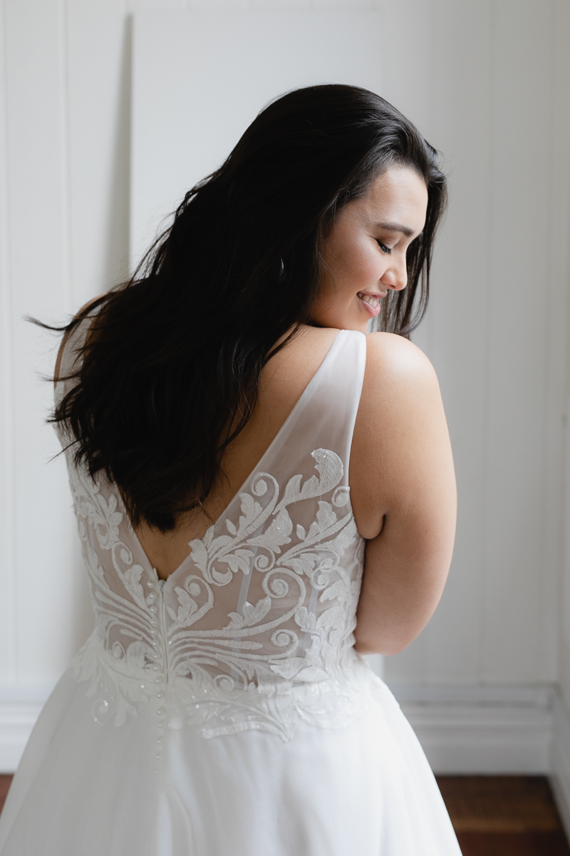 20190910 Hera Corp Studio Curve 470Blanchette Wedding Dress