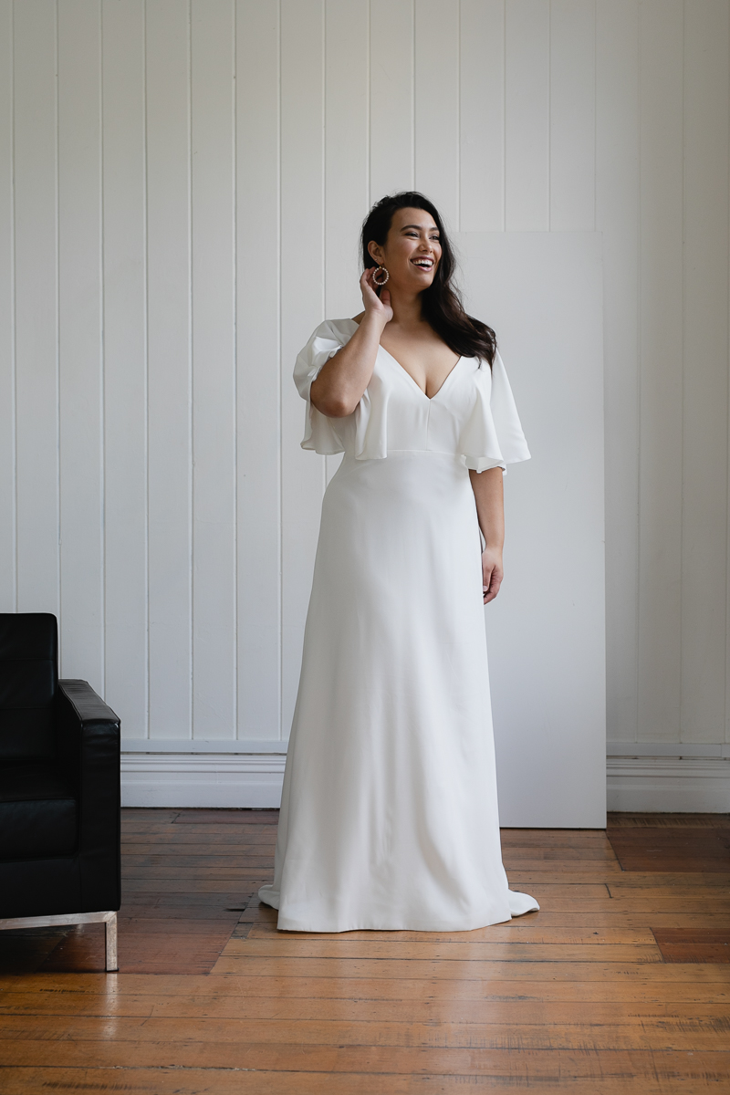 20190910 Hera Corp Studio Curve 700Garcia Wedding Dress