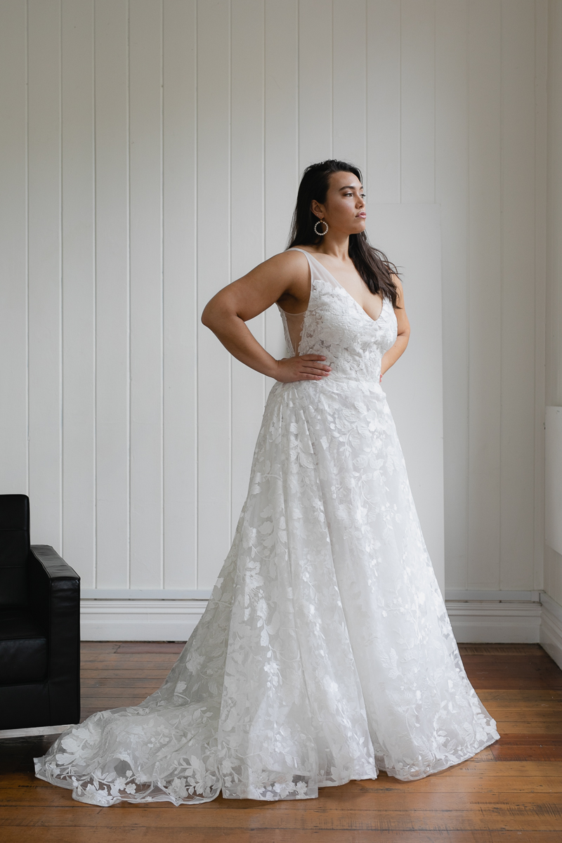 20190910 Hera Corp Studio Curve 842Casado Wedding Dress
