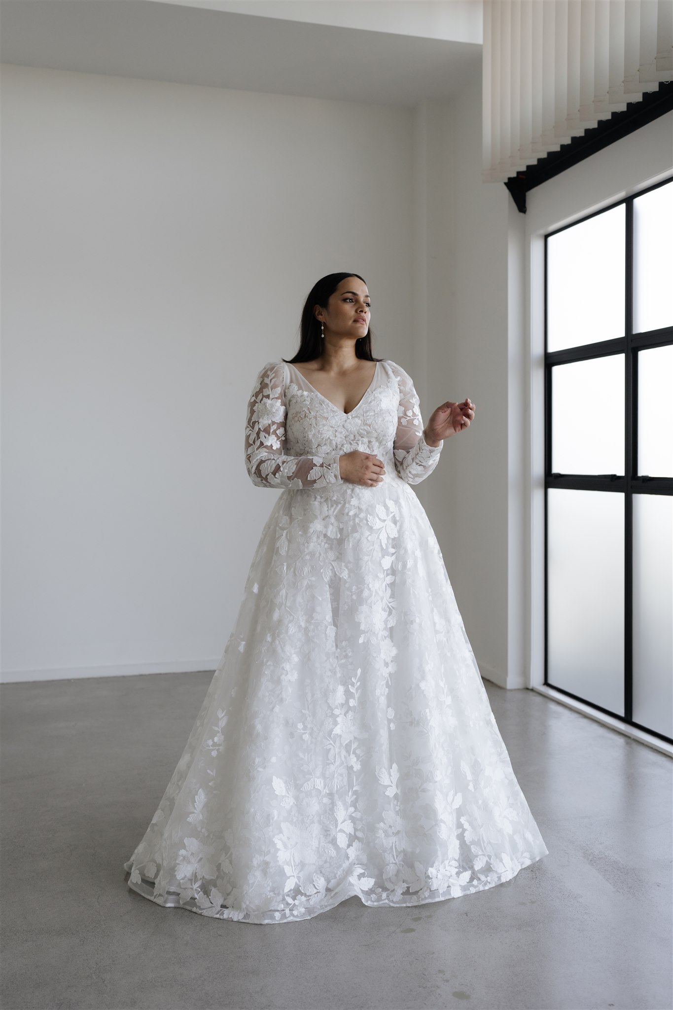 Casado | Curve Wedding Dress | Hera Couture