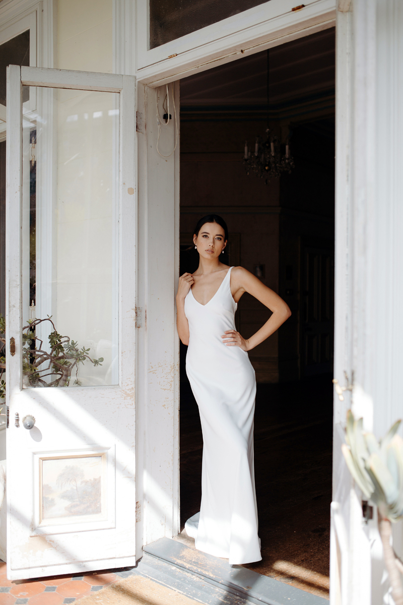 Hera Clari Wedding Dress Manor_Portrait A65A4444