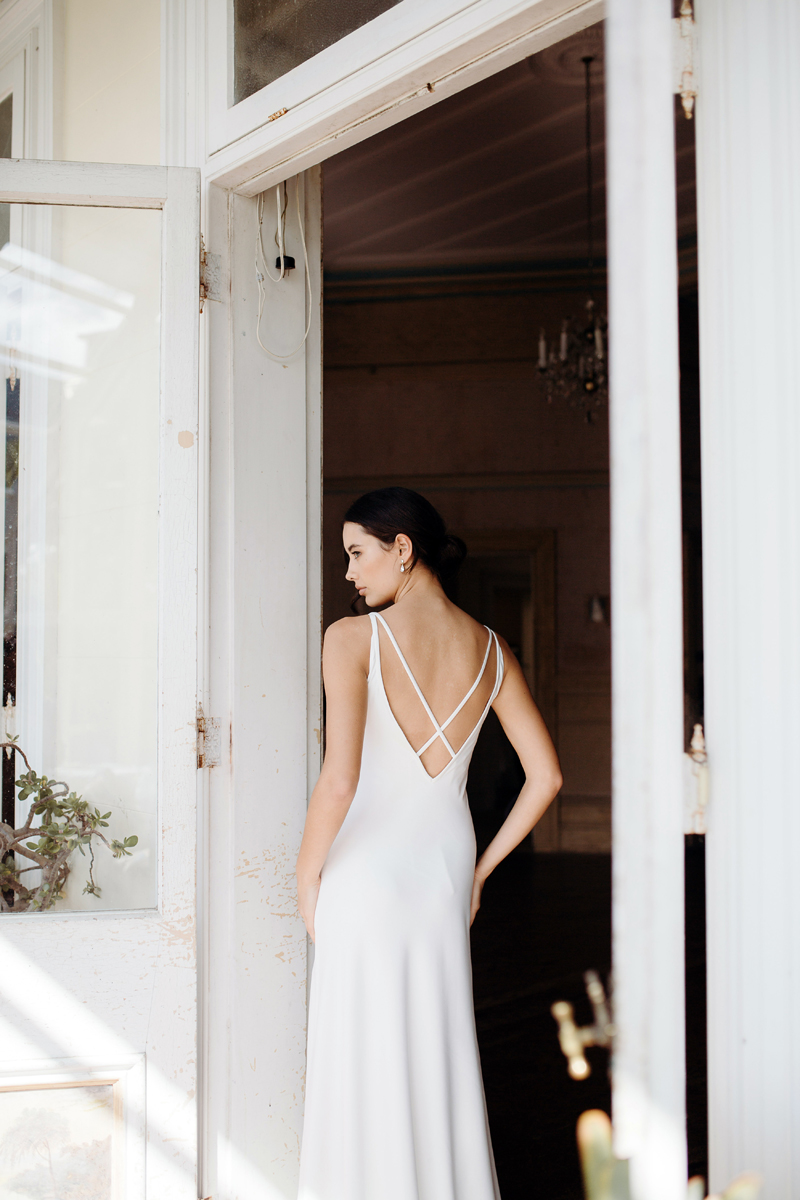 Hera Corelli Wedding Dress Manor_Portrait A65A4726