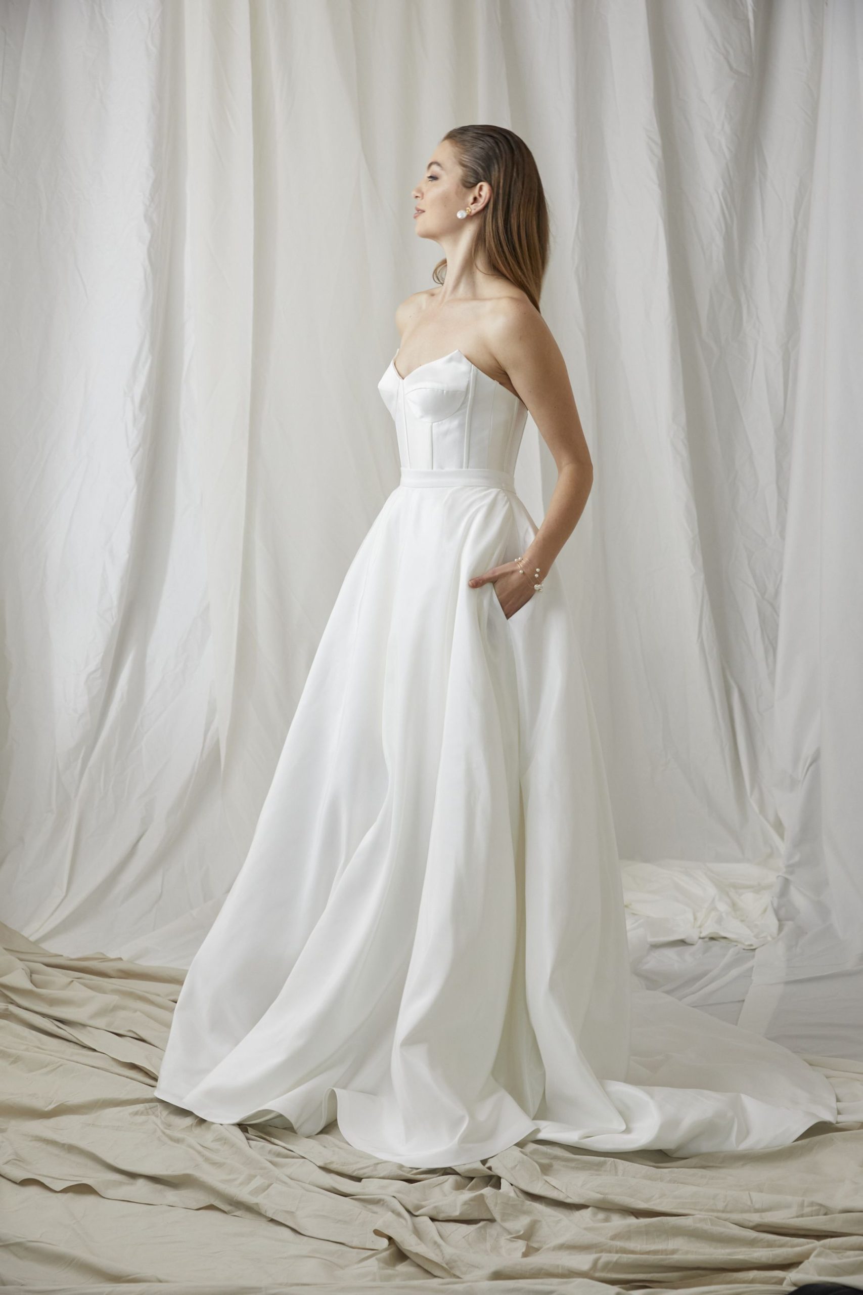 Hunter W Freesia Overskirt Wedding Dress 32164