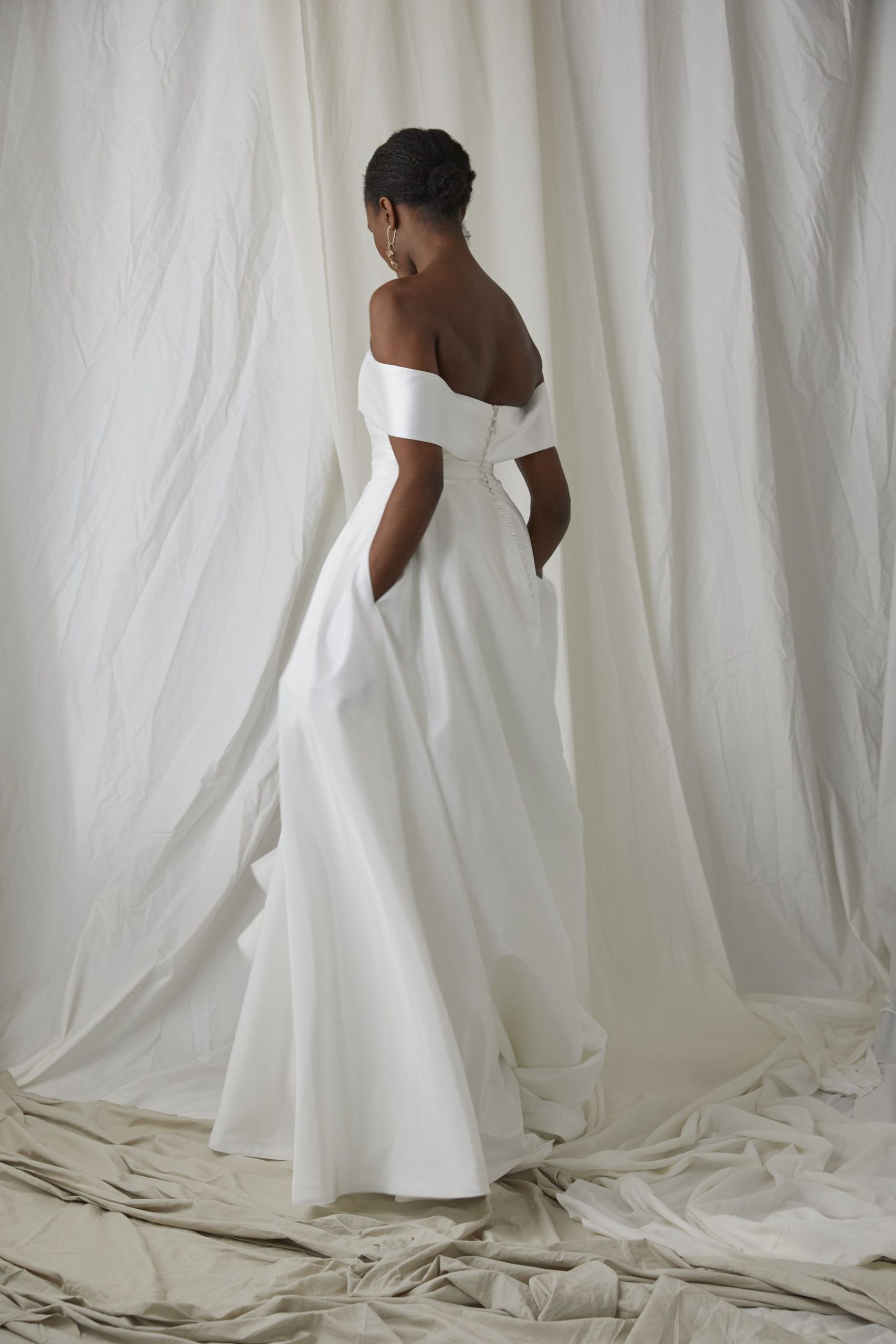 Jet W Freesia Overskirt Wedding Dress 32324
